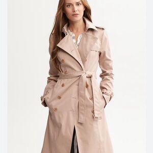 NWT Banana  Republic Trench Coat Size M